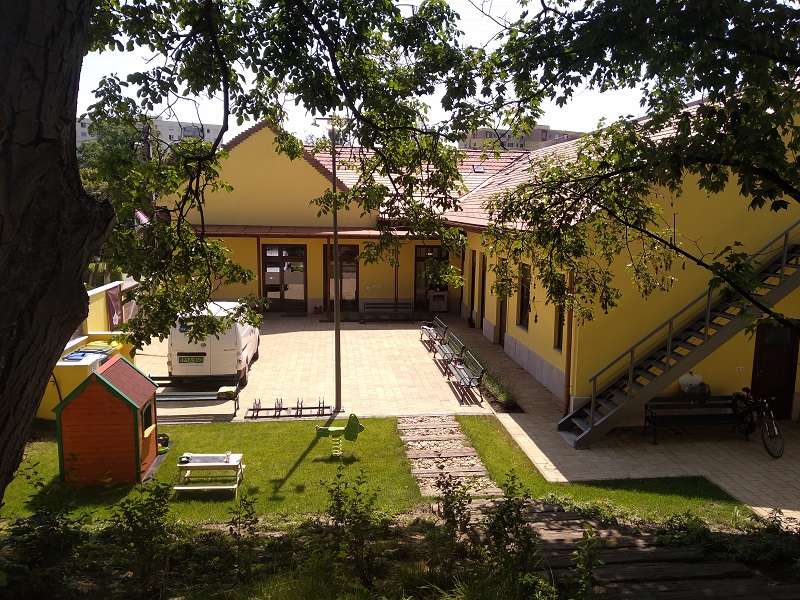 Óbudai Platán Könyvtár Ezüsthegyi Könyvtára