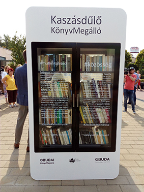 Kaszásdűlő KönyvMegálló és okospad